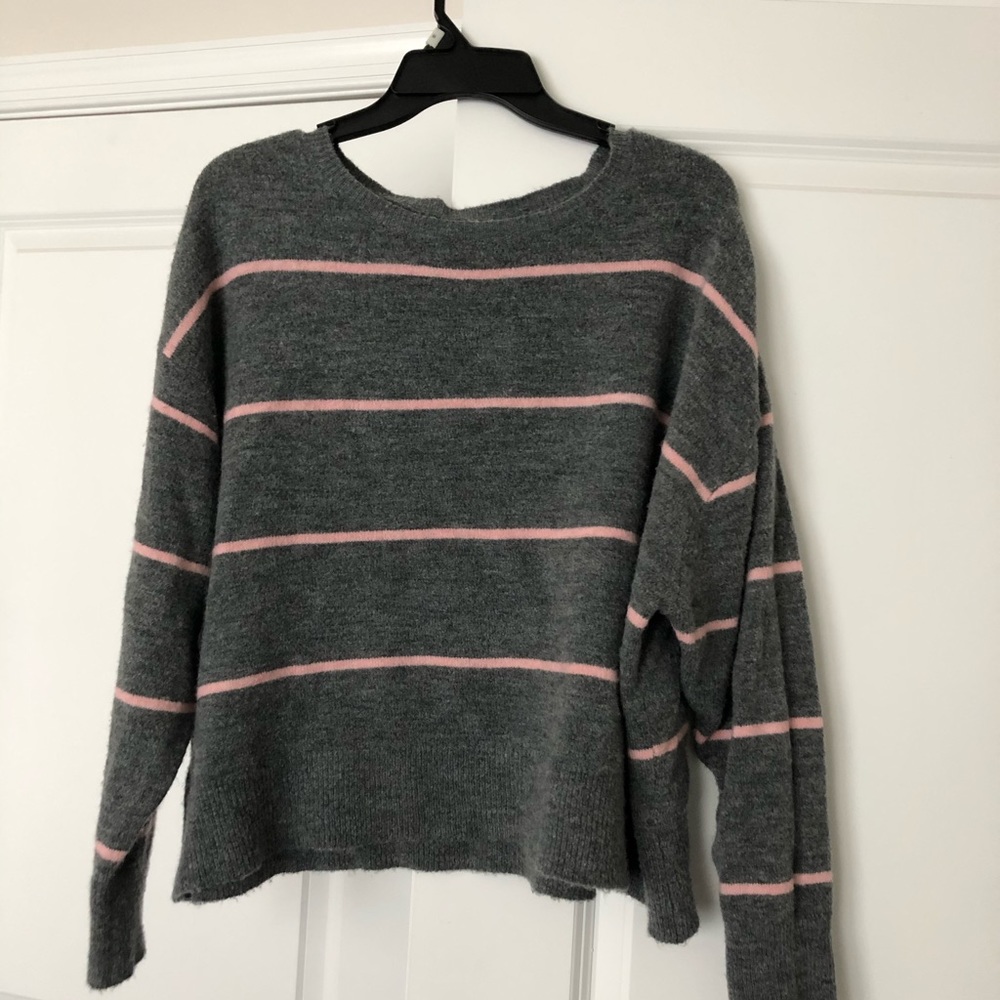 COPY - Cropped sweater
